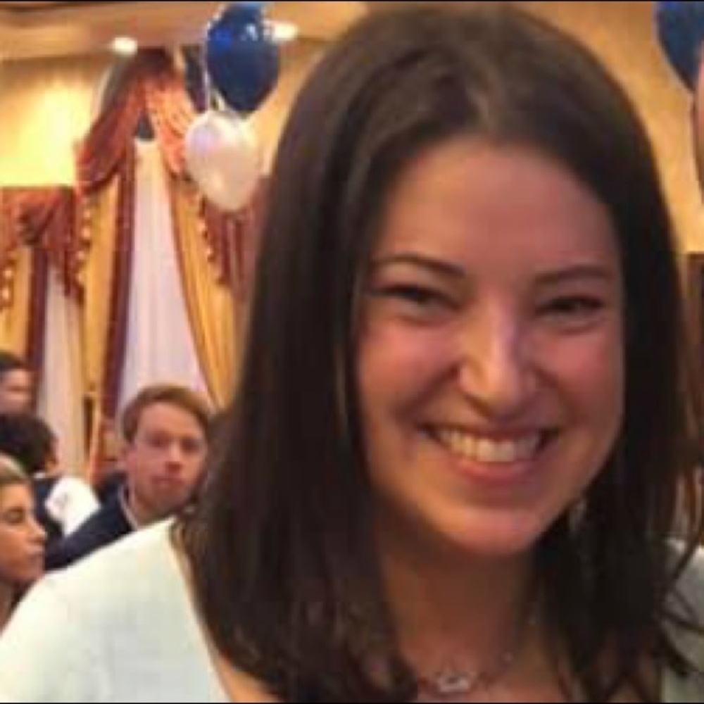 Meet your Posher, Suzanne